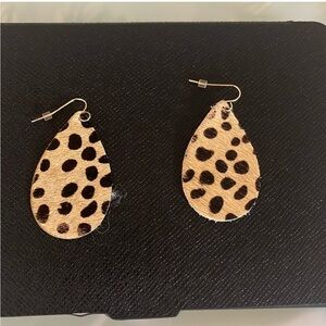 Black and Tan Teardrop Cut-Out Earrings